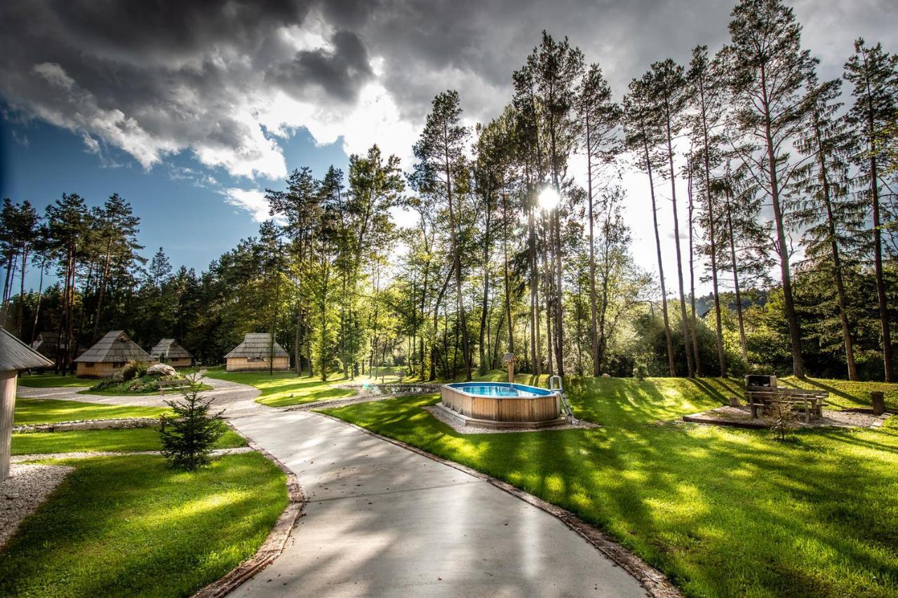 Slovenia Eco Resort オスレンドネスロヴェンスカ エクステリア 写真