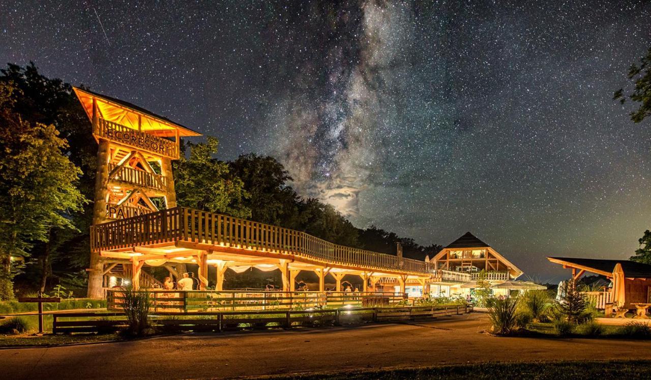 Slovenia Eco Resort オスレンドネスロヴェンスカ エクステリア 写真