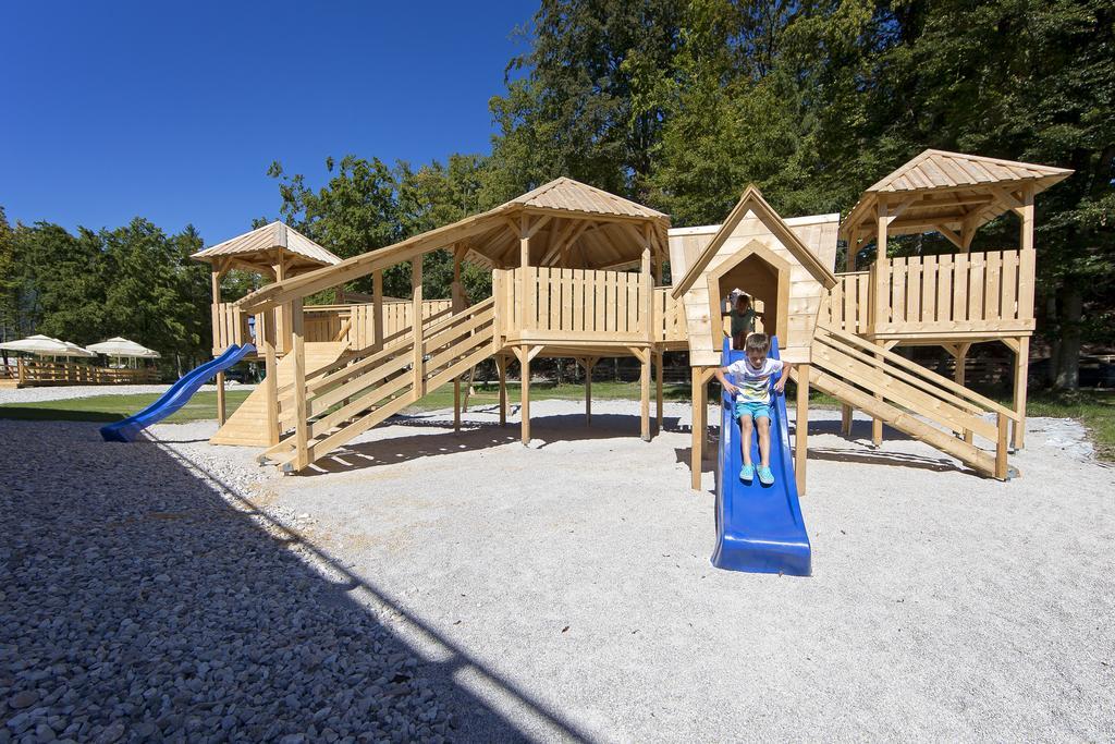 Slovenia Eco Resort オスレンドネスロヴェンスカ エクステリア 写真